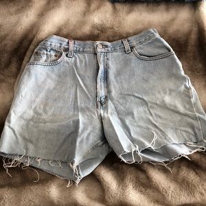 Levi high rise shorts